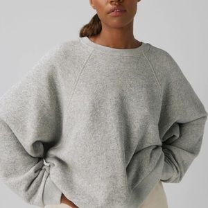 BOHEME The Raglan Sweatshirt
